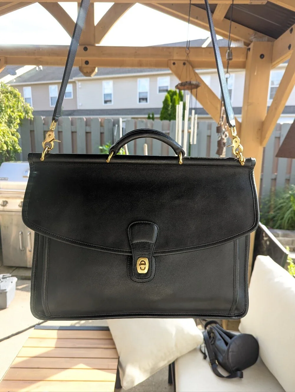 Coach Beekman  Briefcase with Top Handle and Shoulder Strap. Excellent condition